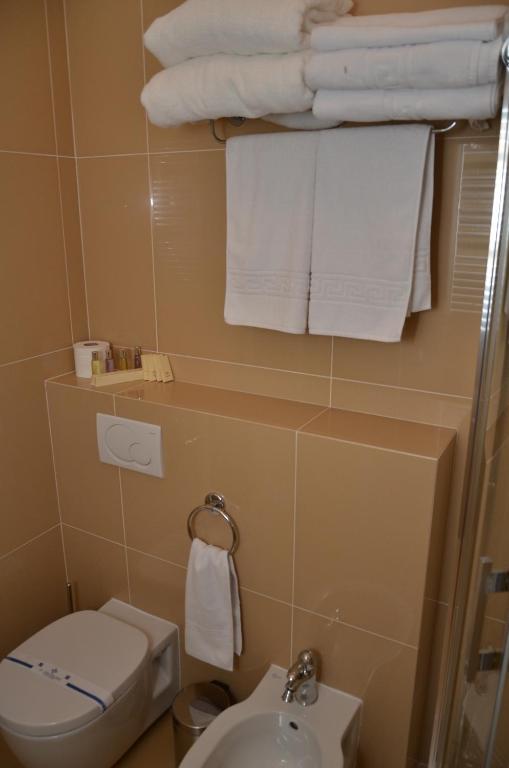 Chateau Royal Hotel Berezovka  Kamer foto